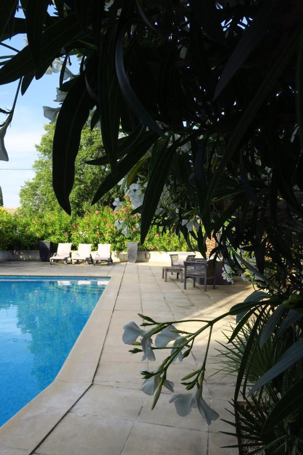 Essen'Ciel Bed & Breakfast นีมส์ ภายนอก รูปภาพ