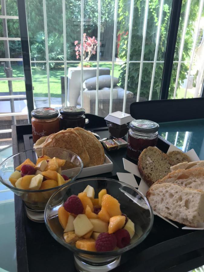 Essen'Ciel Bed & Breakfast นีมส์ ภายนอก รูปภาพ