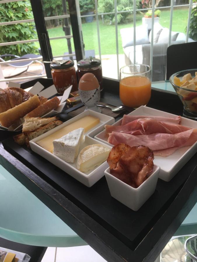 Essen'Ciel Bed & Breakfast นีมส์ ภายนอก รูปภาพ